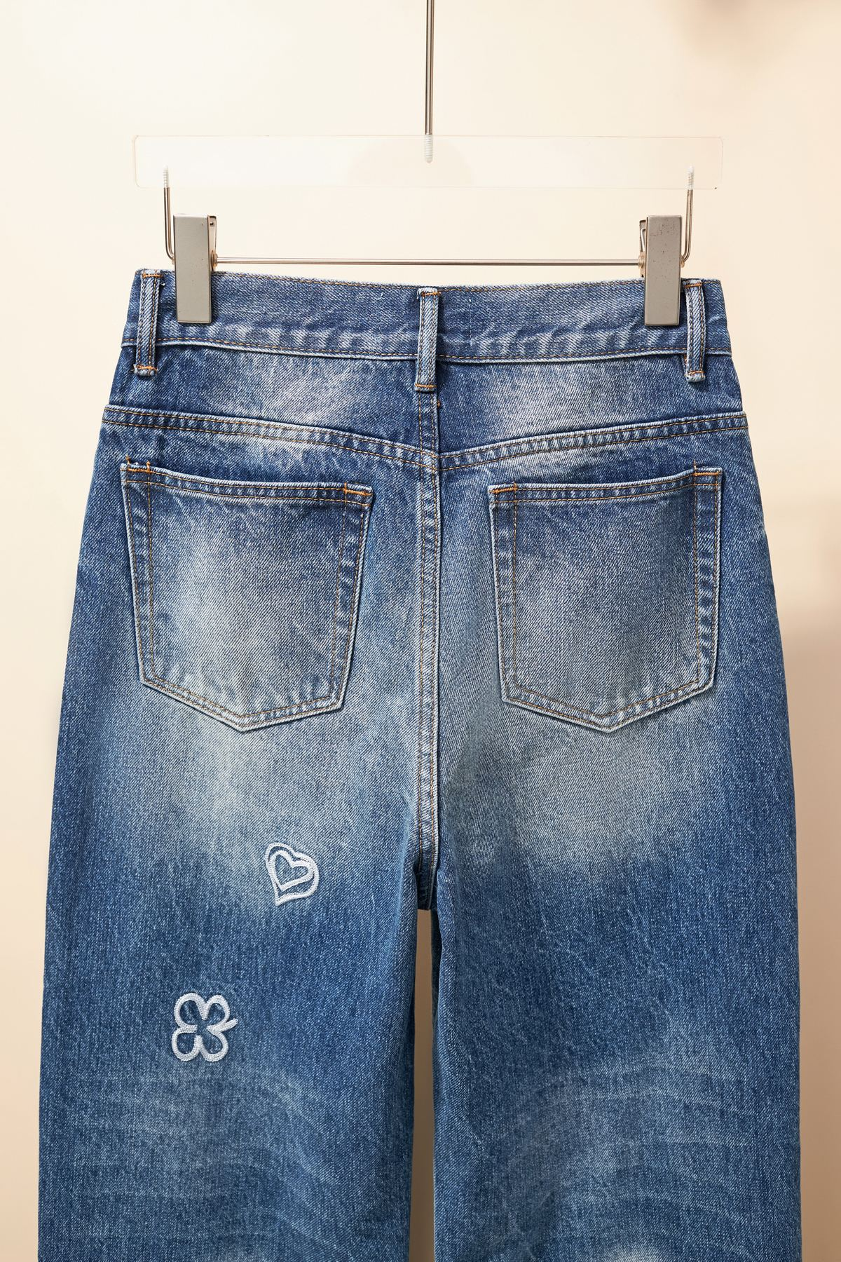 【CHANEL  公式旗艦店】シャネル    ジーパン  ご好評に付き再入荷！ 241220