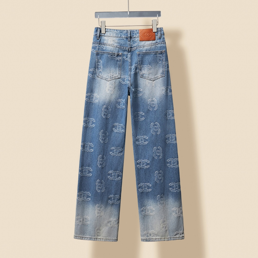 【CHANEL  公式旗艦店】シャネル    ジーパン  ご好評に付き再入荷！ 24121820