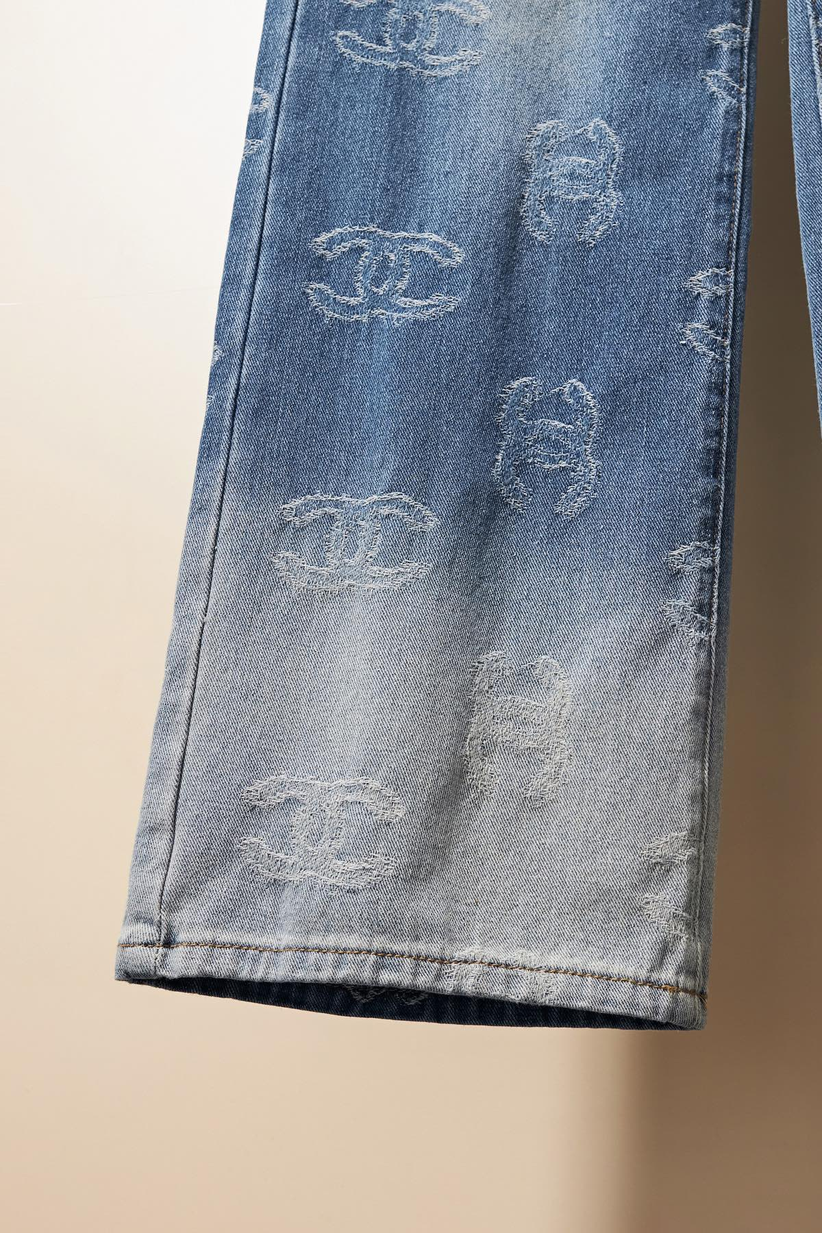 【CHANEL  公式旗艦店】シャネル    ジーパン  ご好評に付き再入荷！ 24121820