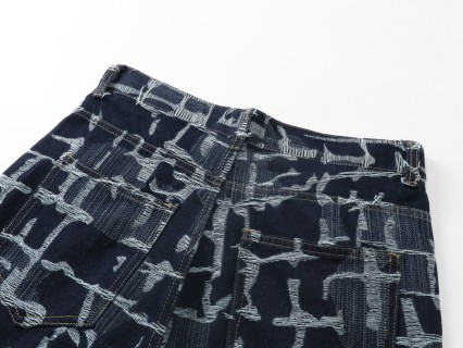 【FENDI  公式旗艦店】フェンディ  ジーパン  ご好評に付き再入荷！ 241220