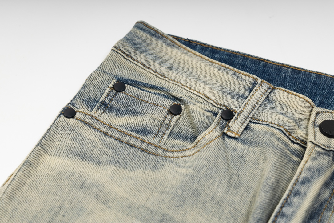 【FENDI 公式旗艦店】フェンディ  ジーパン  ご好評に付き再入荷！ 241220