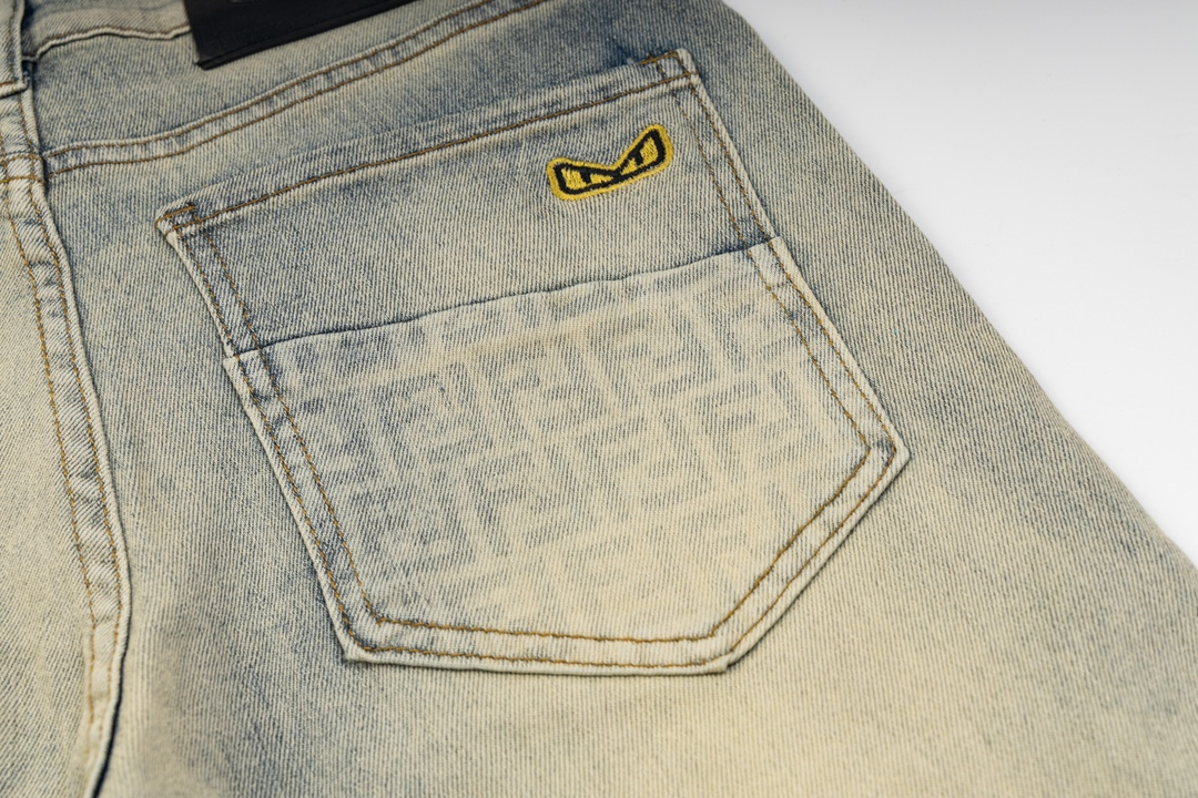 【FENDI 公式旗艦店】フェンディ  ジーパン  ご好評に付き再入荷！ 241220