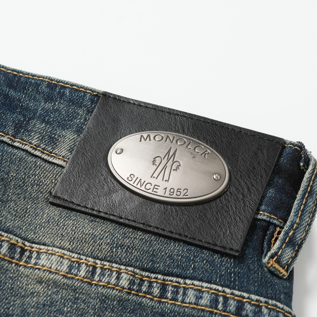 【MONCLER  公式旗艦店】 モンクレール  ジーパン  ご好評に付き再入荷！ 241220