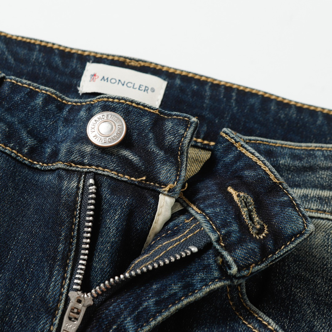 【MONCLER  公式旗艦店】 モンクレール  ジーパン  ご好評に付き再入荷！ 241220