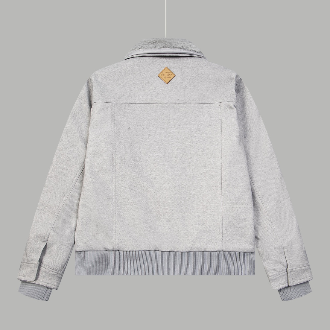 LV【LOUIS VUITTON 公式旗艦店】ルイヴィトン  ジャケット着 ご好評に付き再入荷！250106