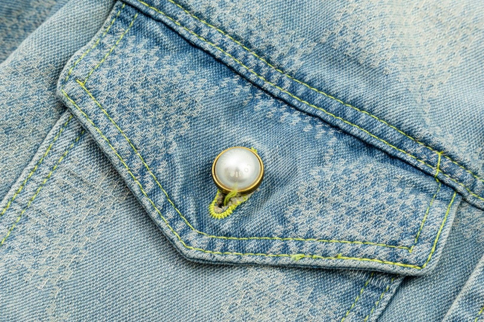 LV【LOUIS VUITTON  公式旗艦店】ルイヴィトン ジャケット着ご好評に付き再入荷！241223