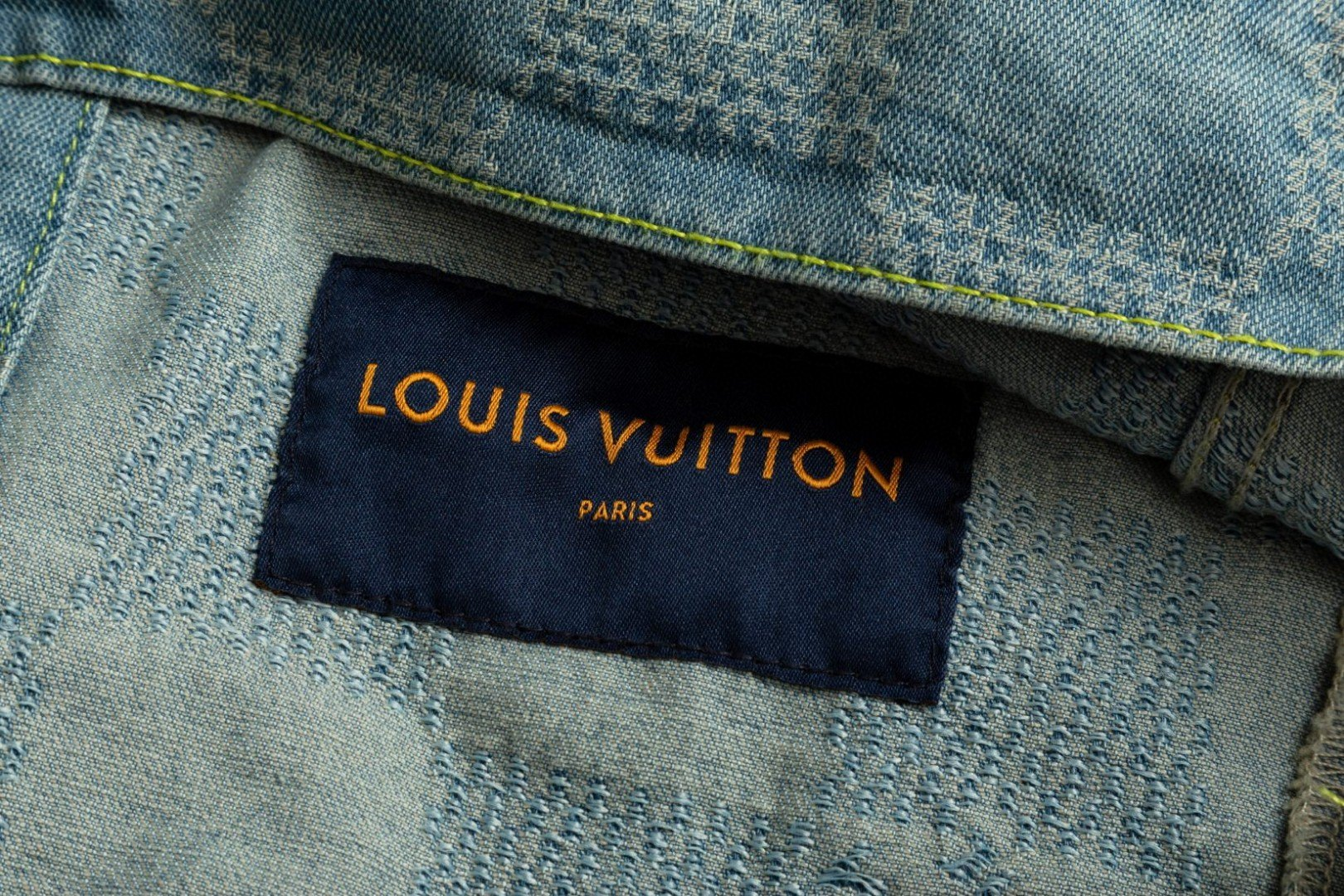 LV【LOUIS VUITTON  公式旗艦店】ルイヴィトン ジャケット着ご好評に付き再入荷！241223