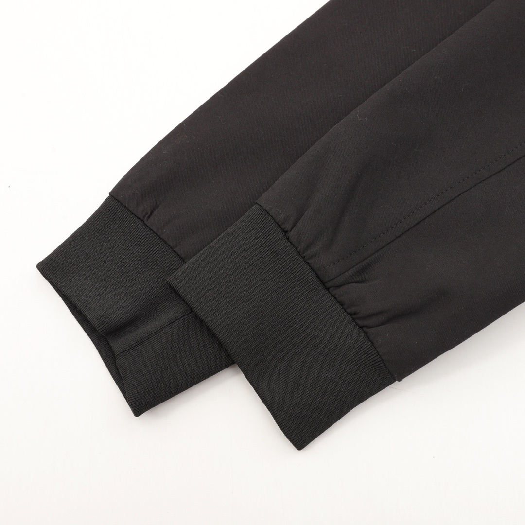 【DIOR  公式旗艦店】ディオール  ジャケット着 好評に付き再入荷！241223