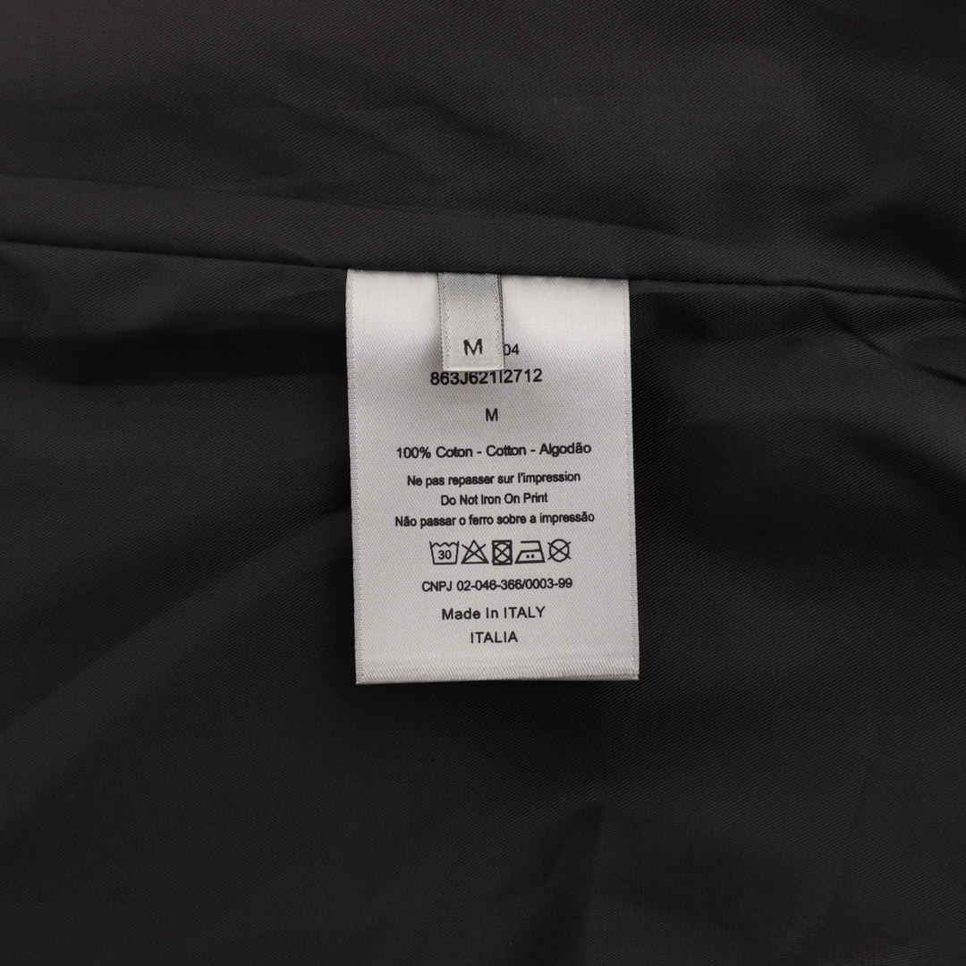 【DIOR  公式旗艦店】ディオール  ジャケット着 好評に付き再入荷！241223