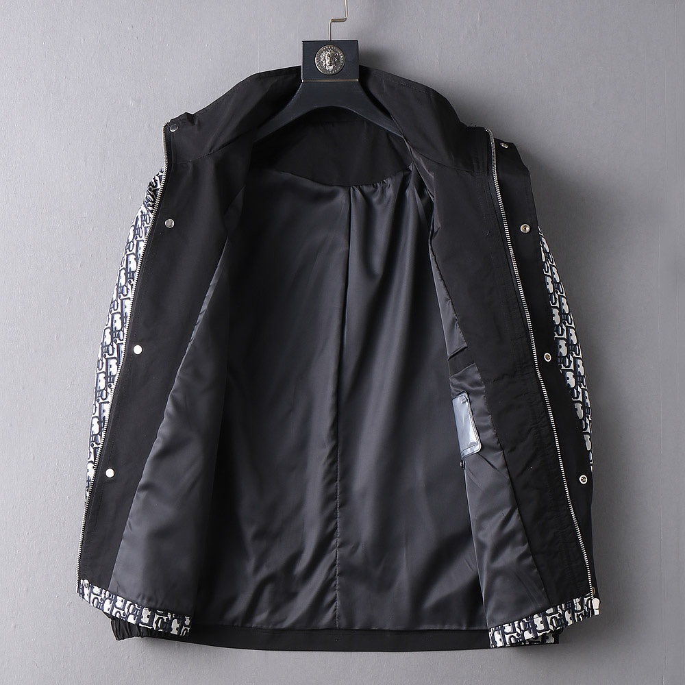 【DIOR  公式旗艦店】ディオール ジャケット着 ご好評に付き再入荷！241223