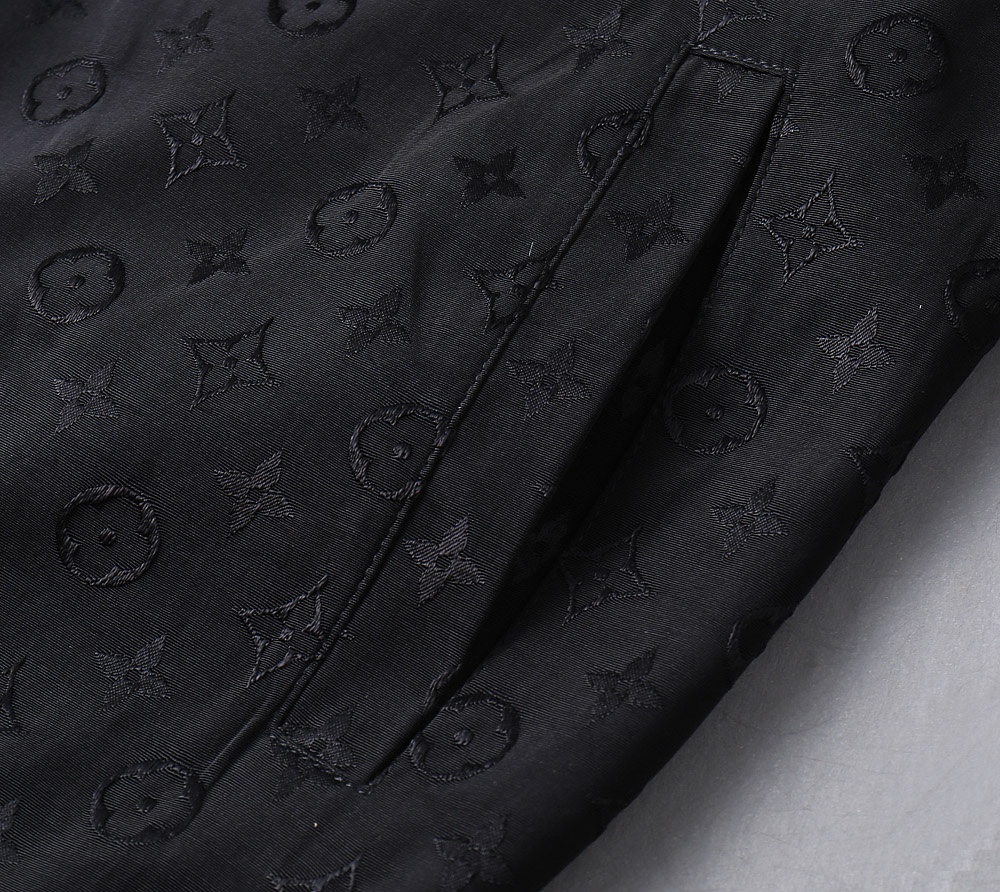 【LOUIS VUITTON 公式旗艦店】ルイヴィトン  ジャケット着 ご好評に付き再入荷！241021