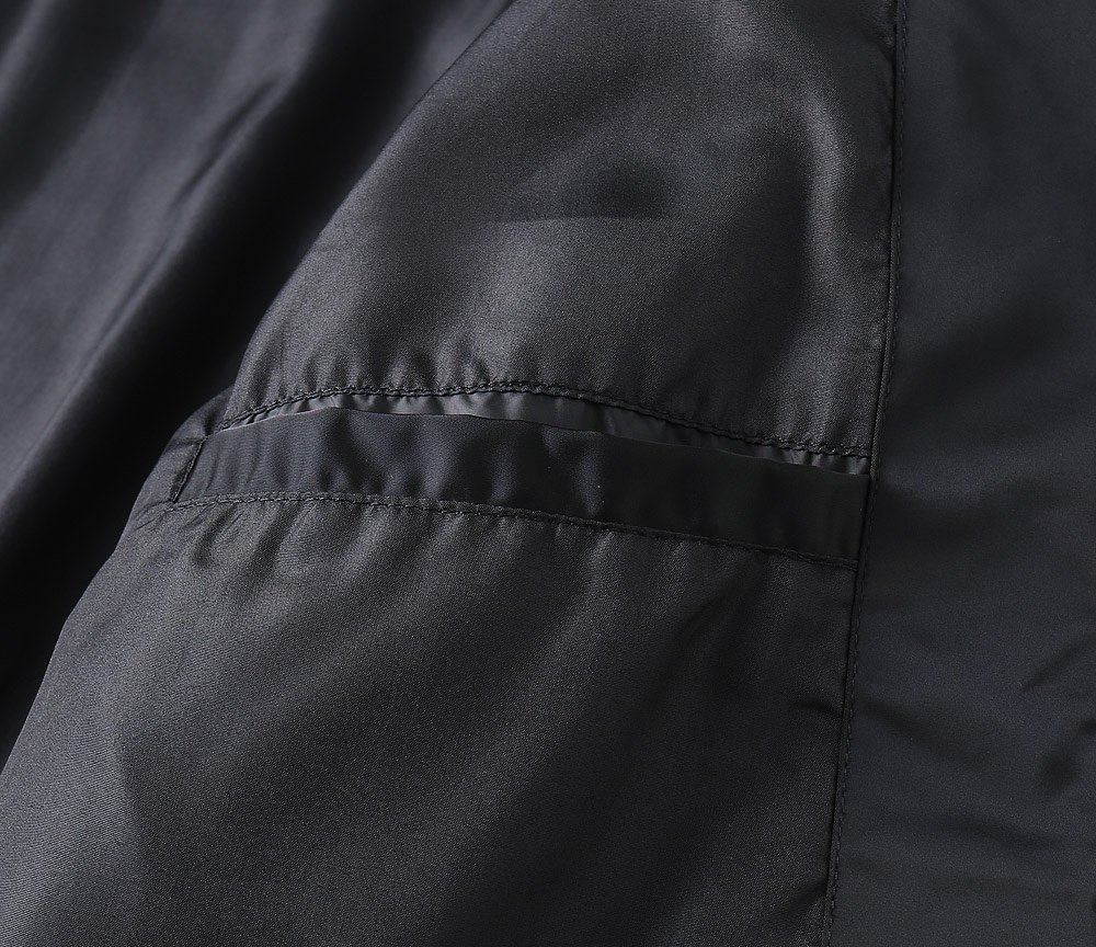 【LOUIS VUITTON 公式旗艦店】ルイヴィトン  ジャケット着 ご好評に付き再入荷！241021