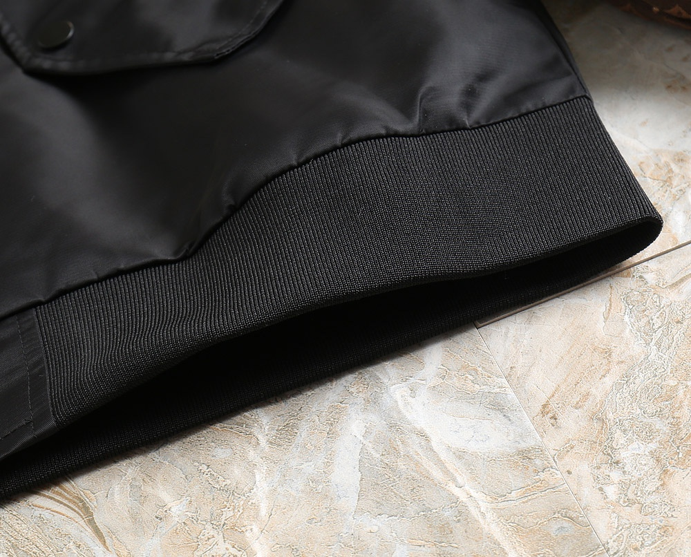 【LOUIS VUITTON 公式旗艦店】ルイヴィトン  ジャケット着 ご好評に付き再入荷！241223