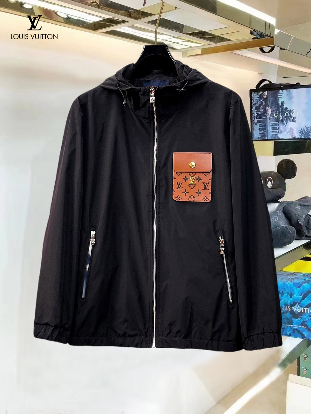 LV【LOUIS VUITTON 公式旗艦店】ルイヴィトン  ジャケット着 ご好評に付き再入荷！241223