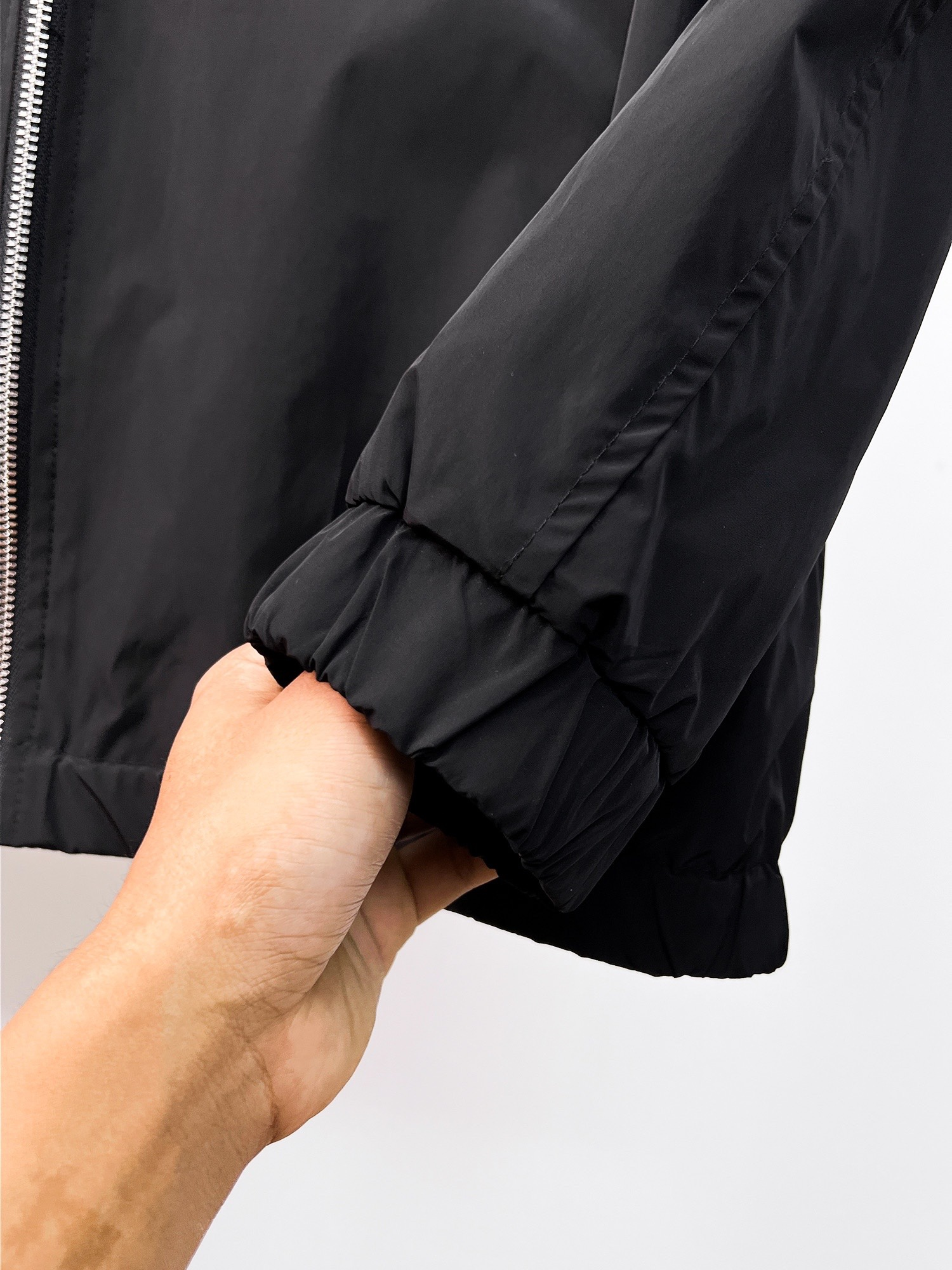 LV【LOUIS VUITTON 公式旗艦店】ルイヴィトン  ジャケット着 ご好評に付き再入荷！241223