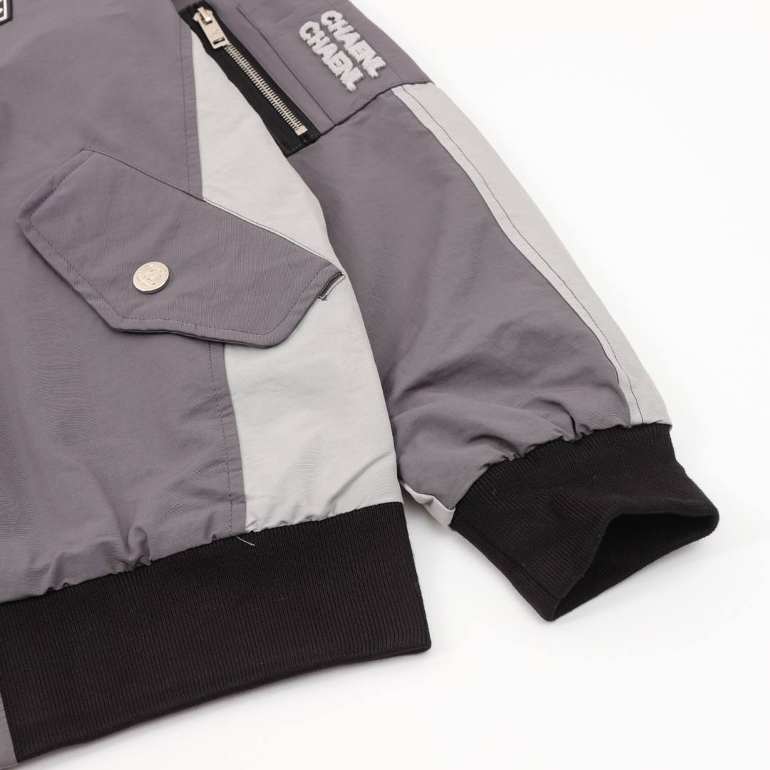 【CHANEL  公式旗艦店】シャネル   ジャケット着 好評に付き再入荷！241223