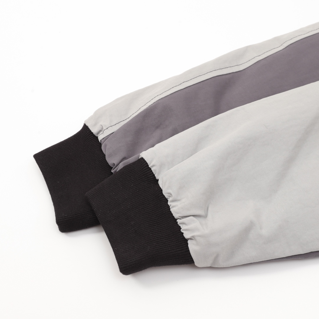 【CHANEL  公式旗艦店】シャネル   ジャケット着 好評に付き再入荷！241223