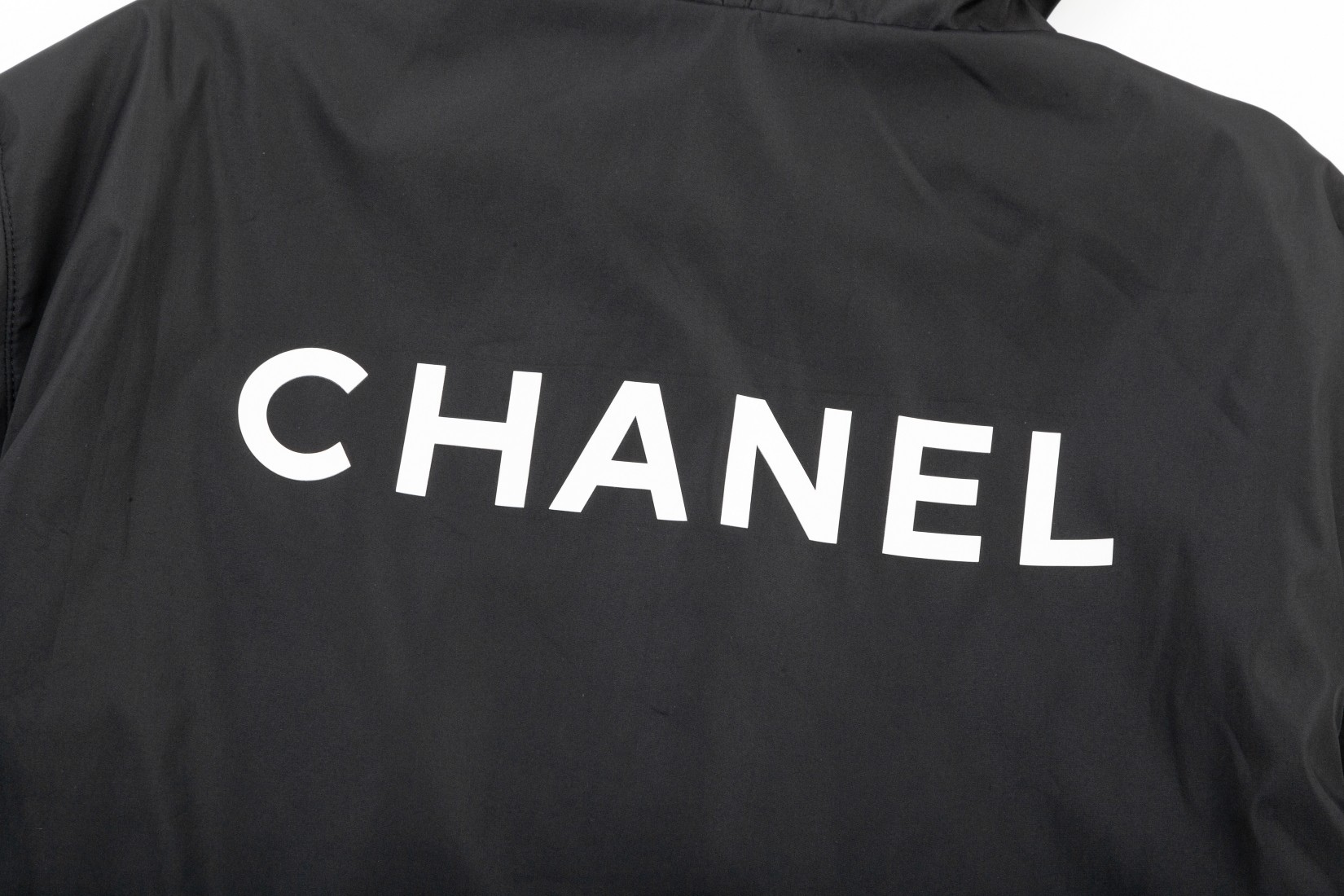 【CHANEL  公式旗艦店】シャネル   ジャケット着 好評に付き再入荷！241223