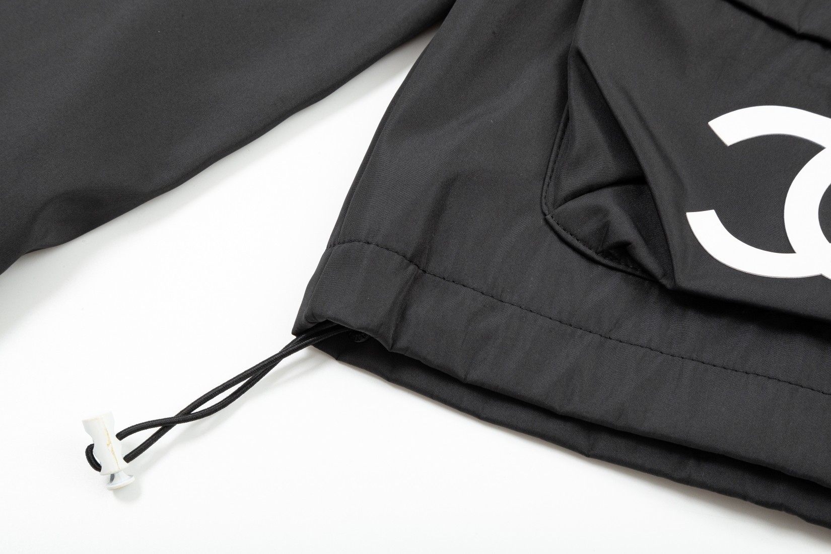 【CHANEL  公式旗艦店】シャネル   ジャケット着 好評に付き再入荷！241223