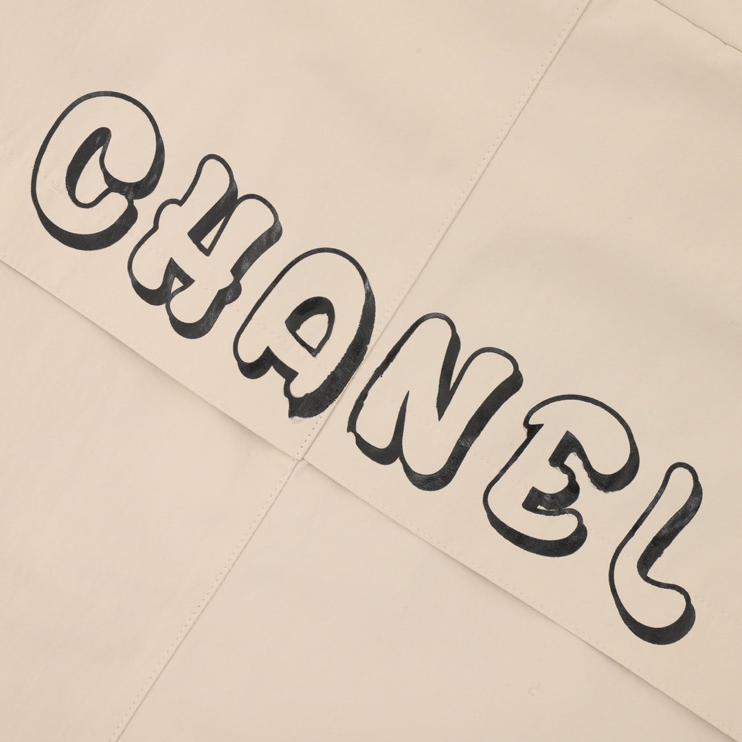 【CHANEL  公式旗艦店】シャネル   ジャケット着 好評に付き再入荷！241223