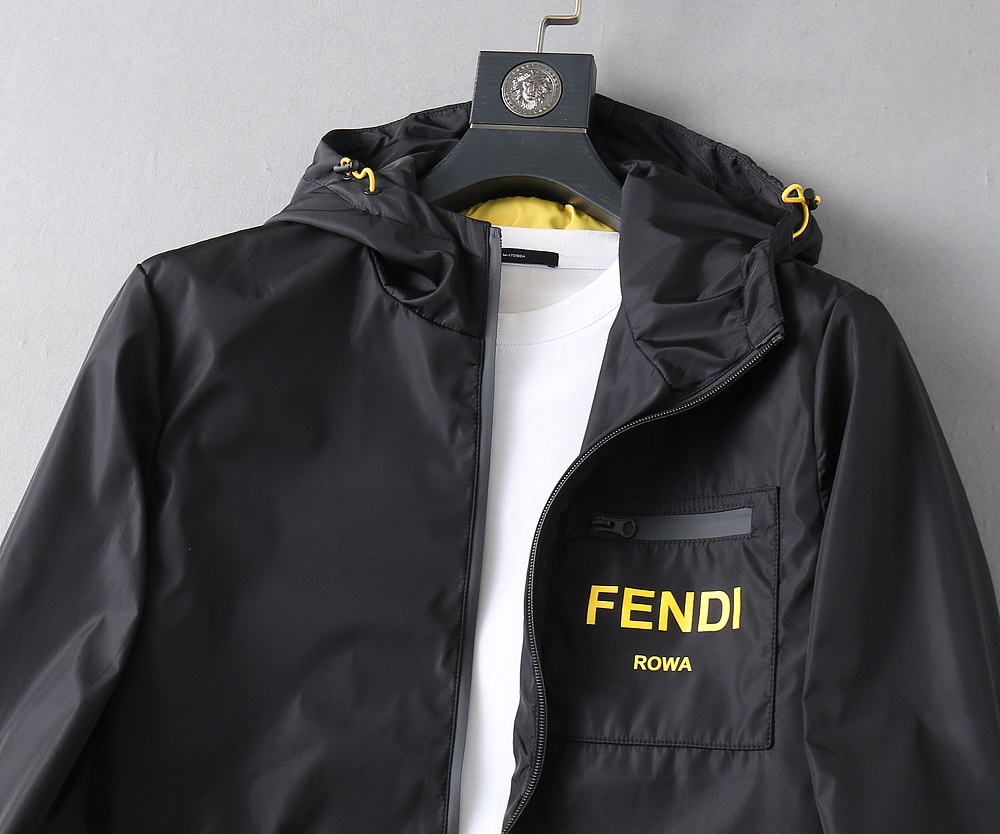 【FENDI  公式旗艦店】フェンディ  ジャケット着 好評に付き再入荷 241223