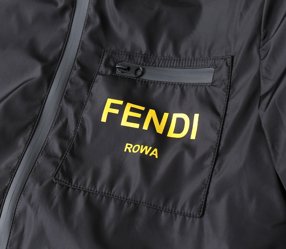 【FENDI  公式旗艦店】フェンディ  ジャケット着 好評に付き再入荷 241223