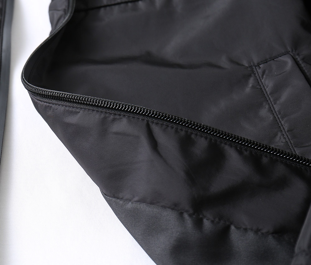 【FENDI  公式旗艦店】フェンディ  ジャケット着 好評に付き再入荷 241223