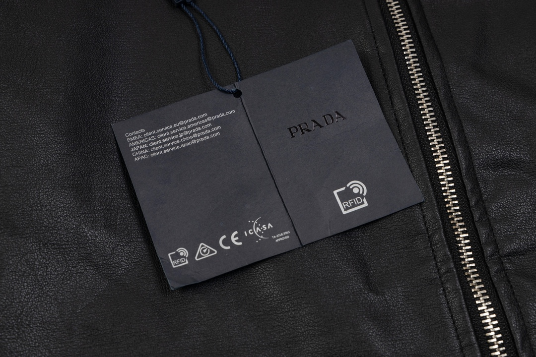 【PRADA  公式旗艦店】プラダ  ジャケット着 好評に付き再入荷 241224