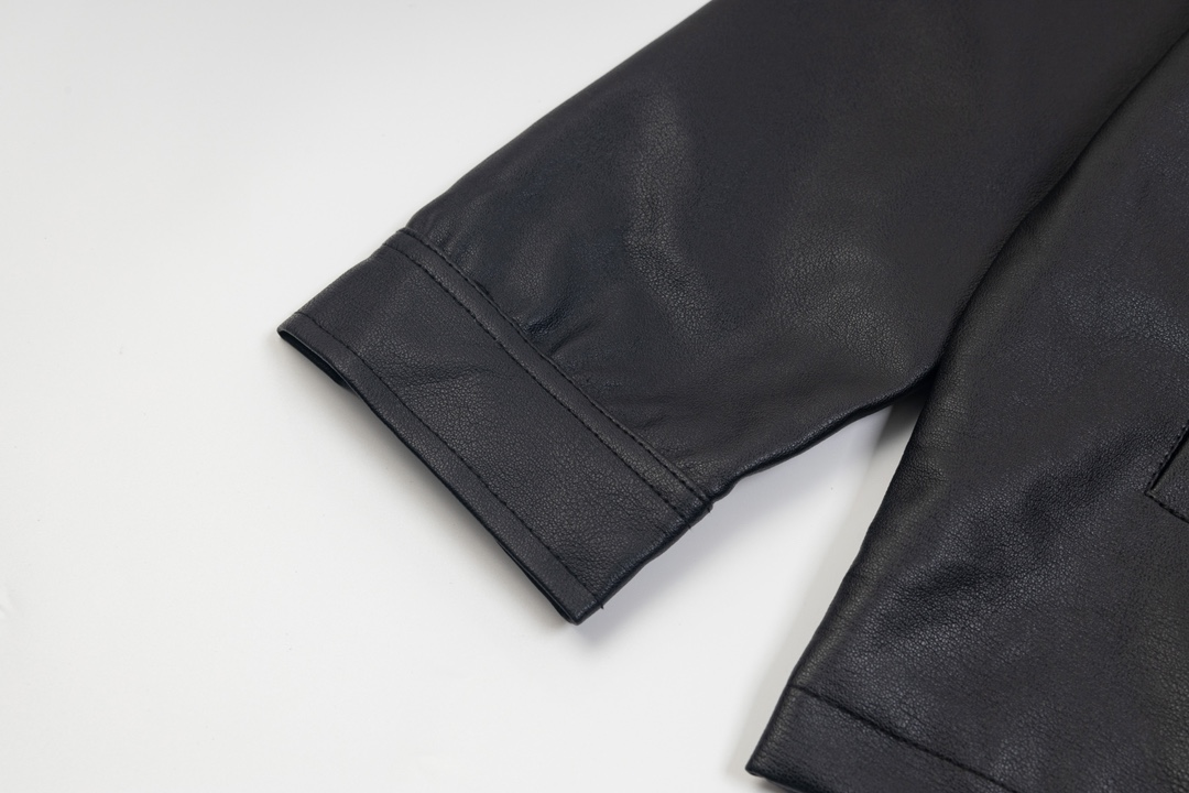 【PRADA  公式旗艦店】プラダ  ジャケット着 好評に付き再入荷 241224