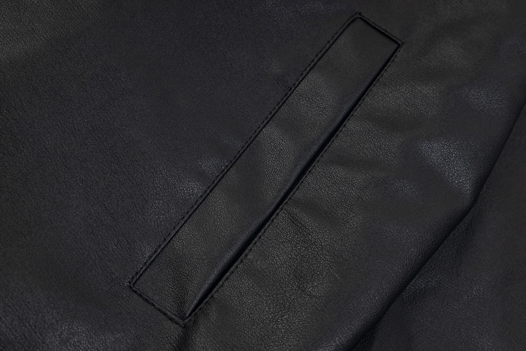 【PRADA  公式旗艦店】プラダ  ジャケット着 好評に付き再入荷 241224