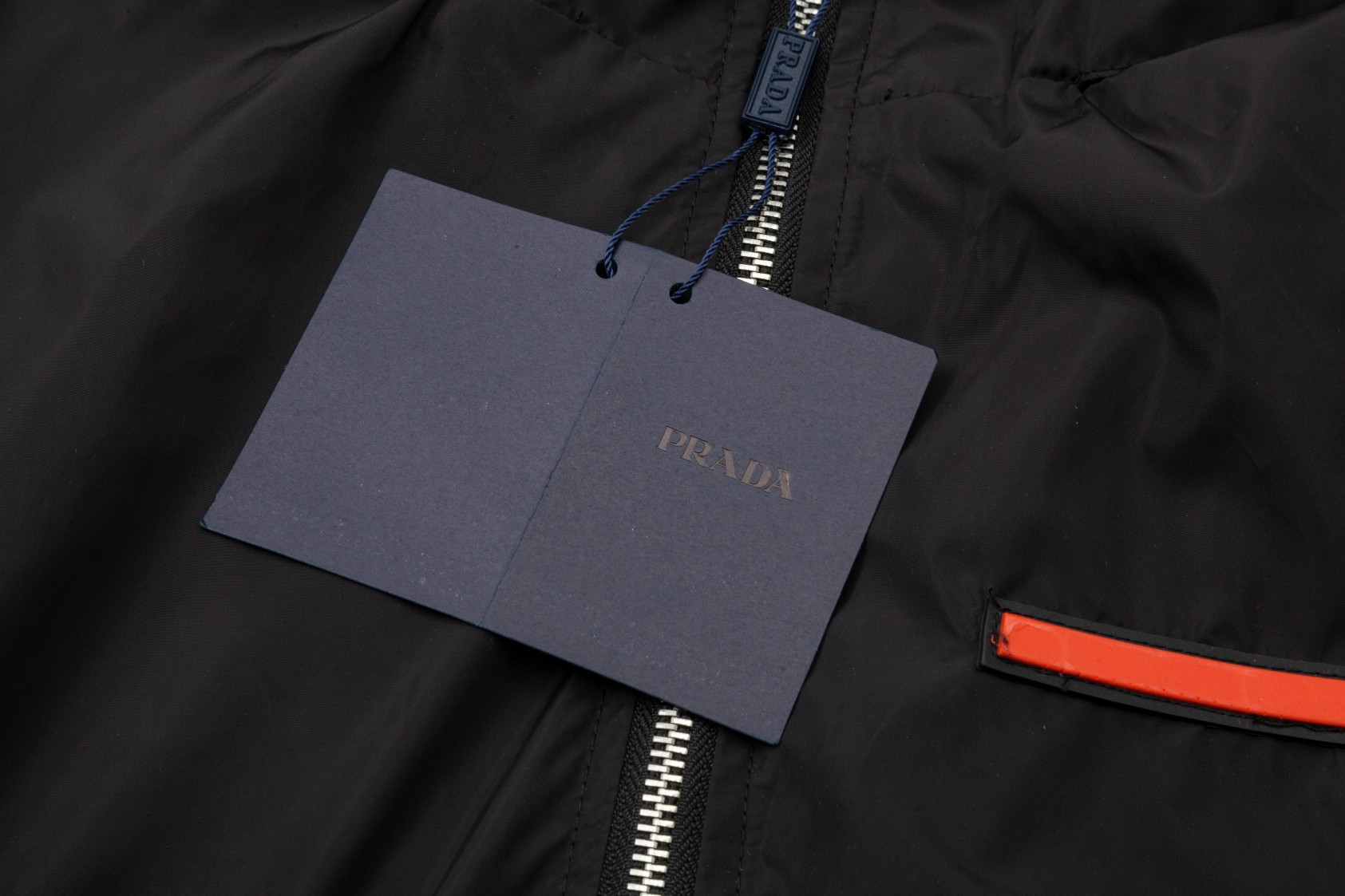 【PRADA  公式旗艦店】プラダ  ジャケット着 好評に付き再入荷 241224