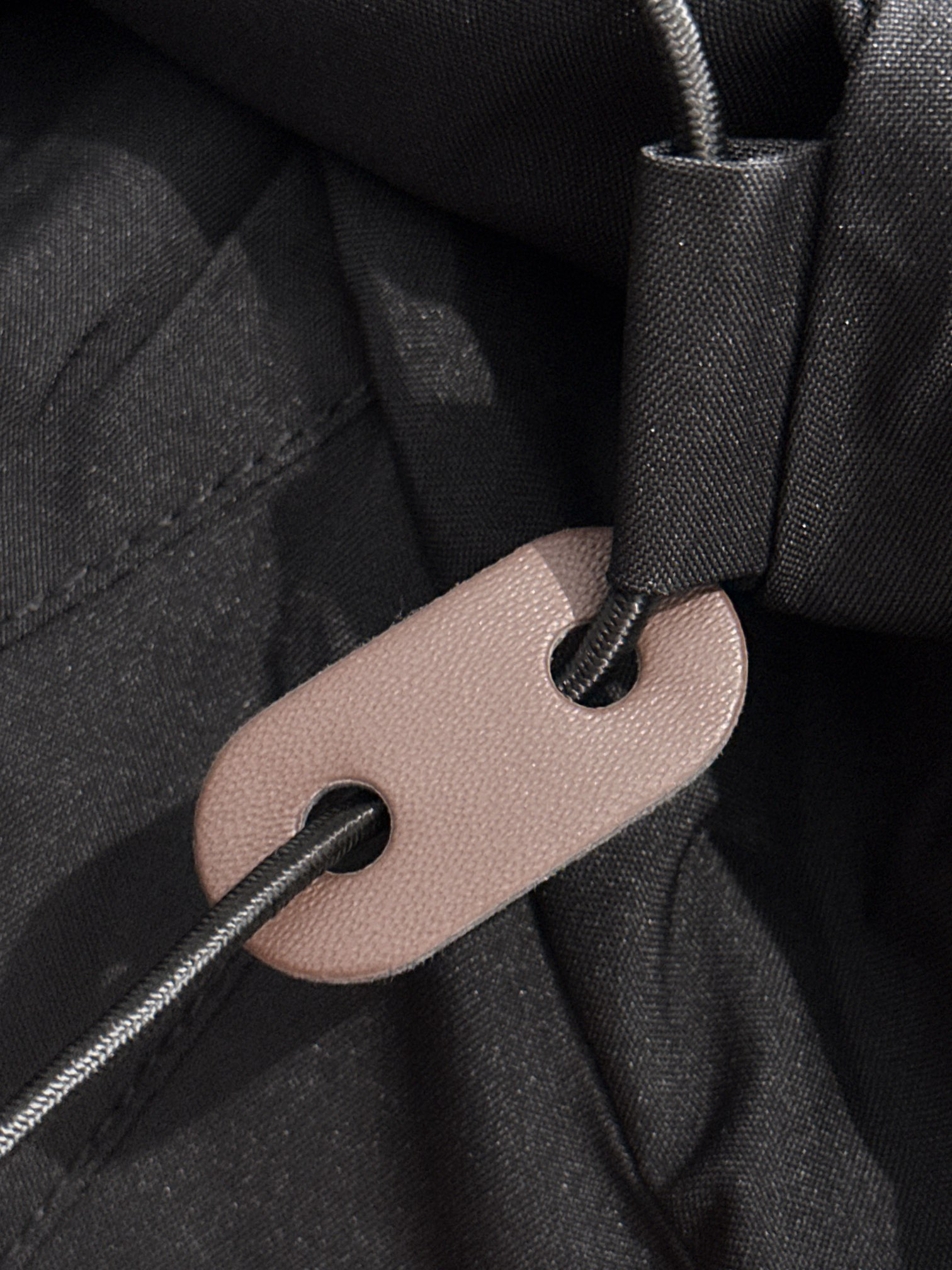 【LOEWE 公式旗艦店】ロエベ  ジャケット着 好評に付き再入荷 241224