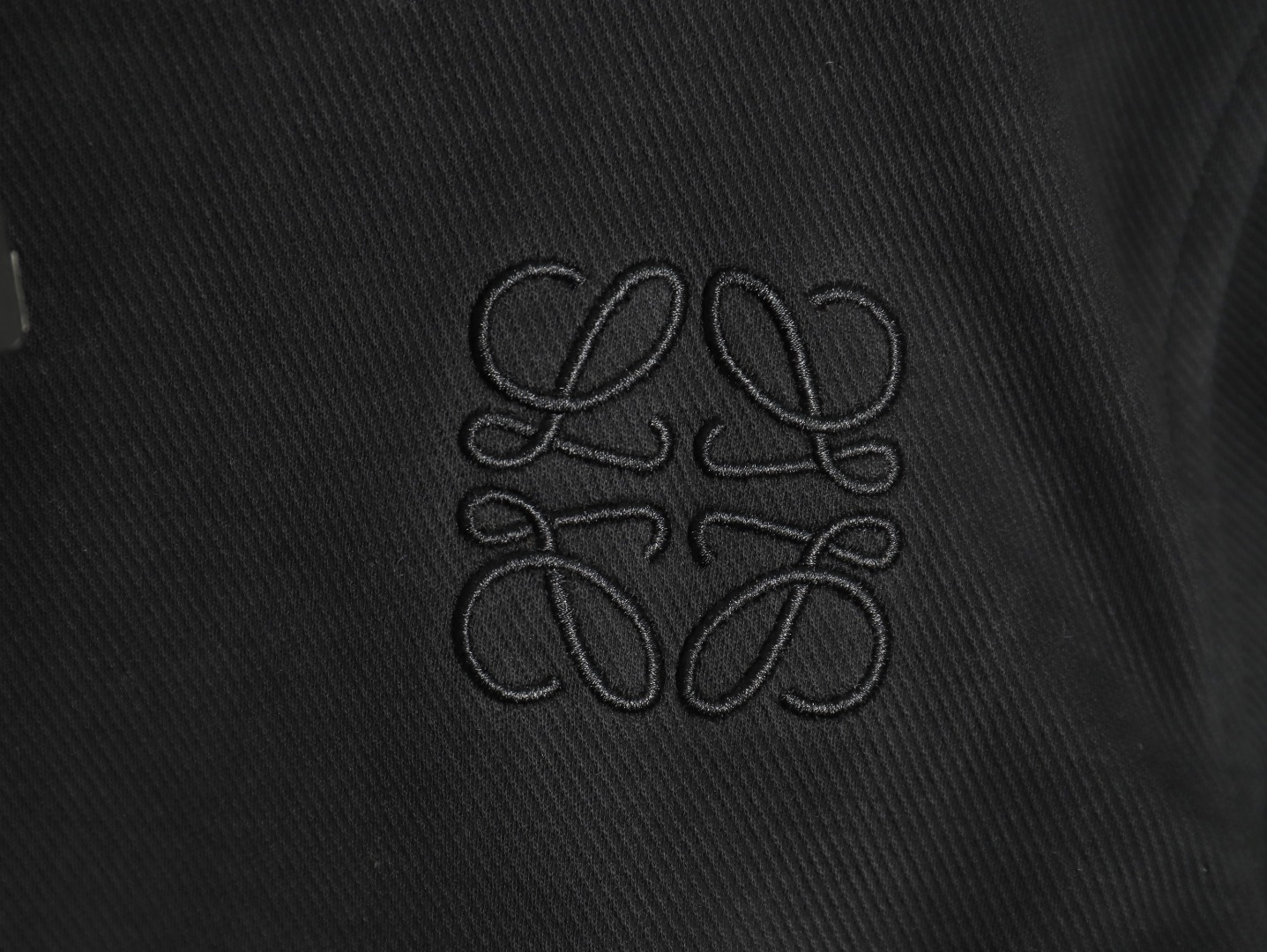 【LOEWE 公式旗艦店】ロエベ  ジャケット着 好評に付き再入荷 241224