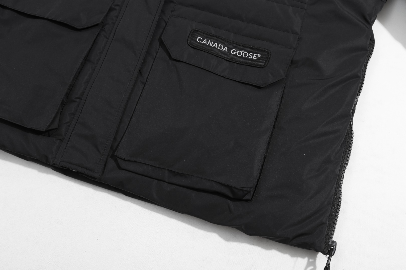 【Canada Goose  公式旗艦店】 カナダグース  ダウンジャケット ご好評に付き再入荷！241227