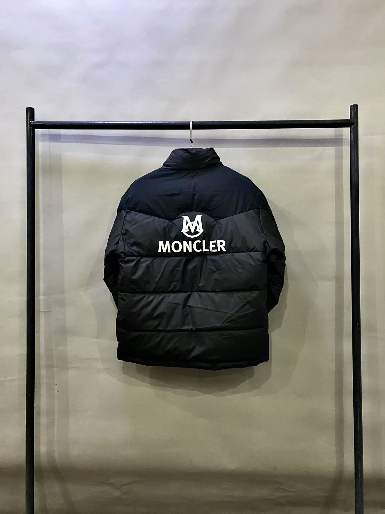 【MONCLER 公式旗艦店】モンクレール  ダウンジャケット好評に付き再入荷！ 241224