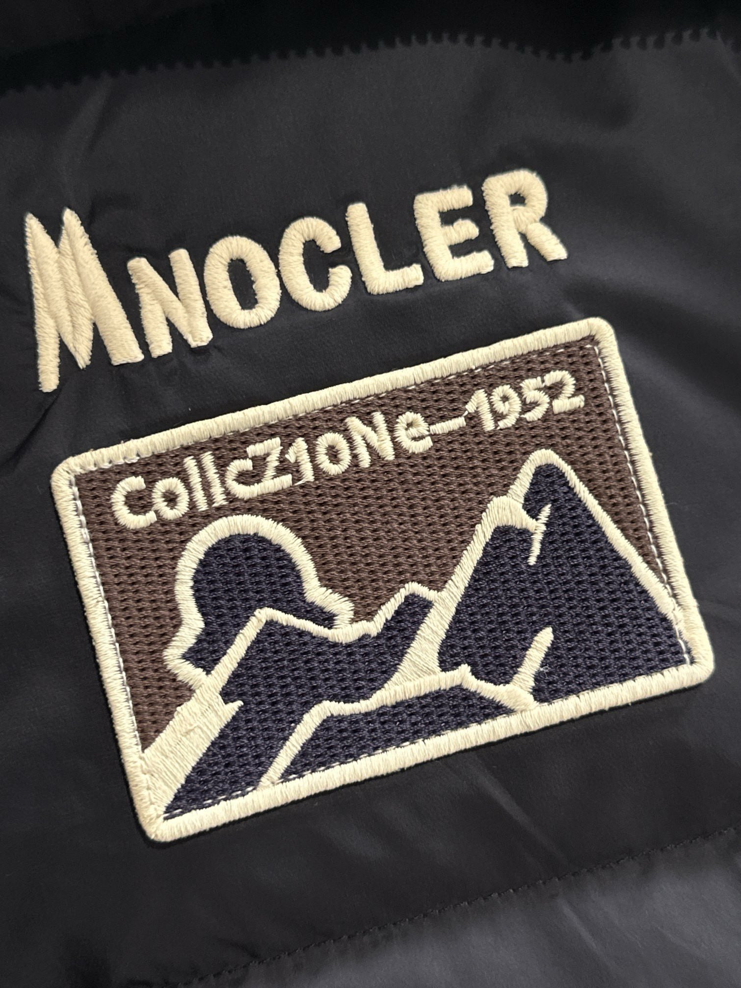 【MONCLER 公式旗艦店】モンクレール  ダウンジャケット好評に付き再入荷！ 241224