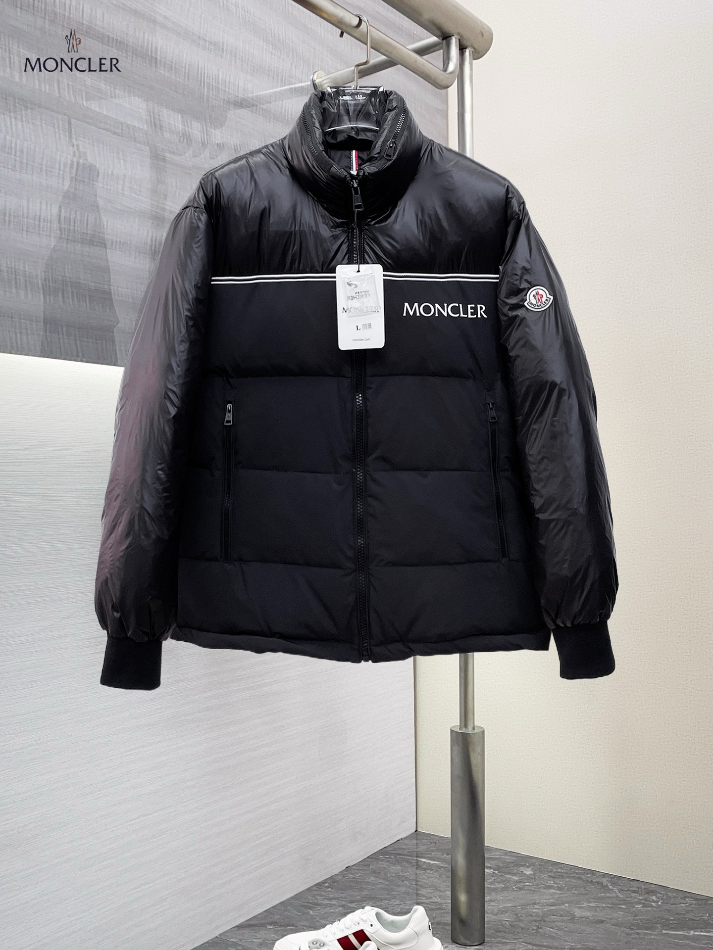 【MONCLER 公式旗艦店】モンクレール  ダウンジャケット好評に付き再入荷！ 241224