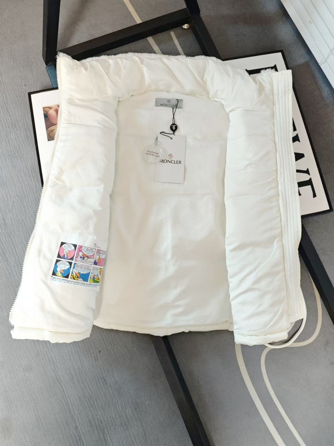 【MONCLER 公式旗艦店】モンクレール   ダウンベスト 好評に付き再入荷！ 241224