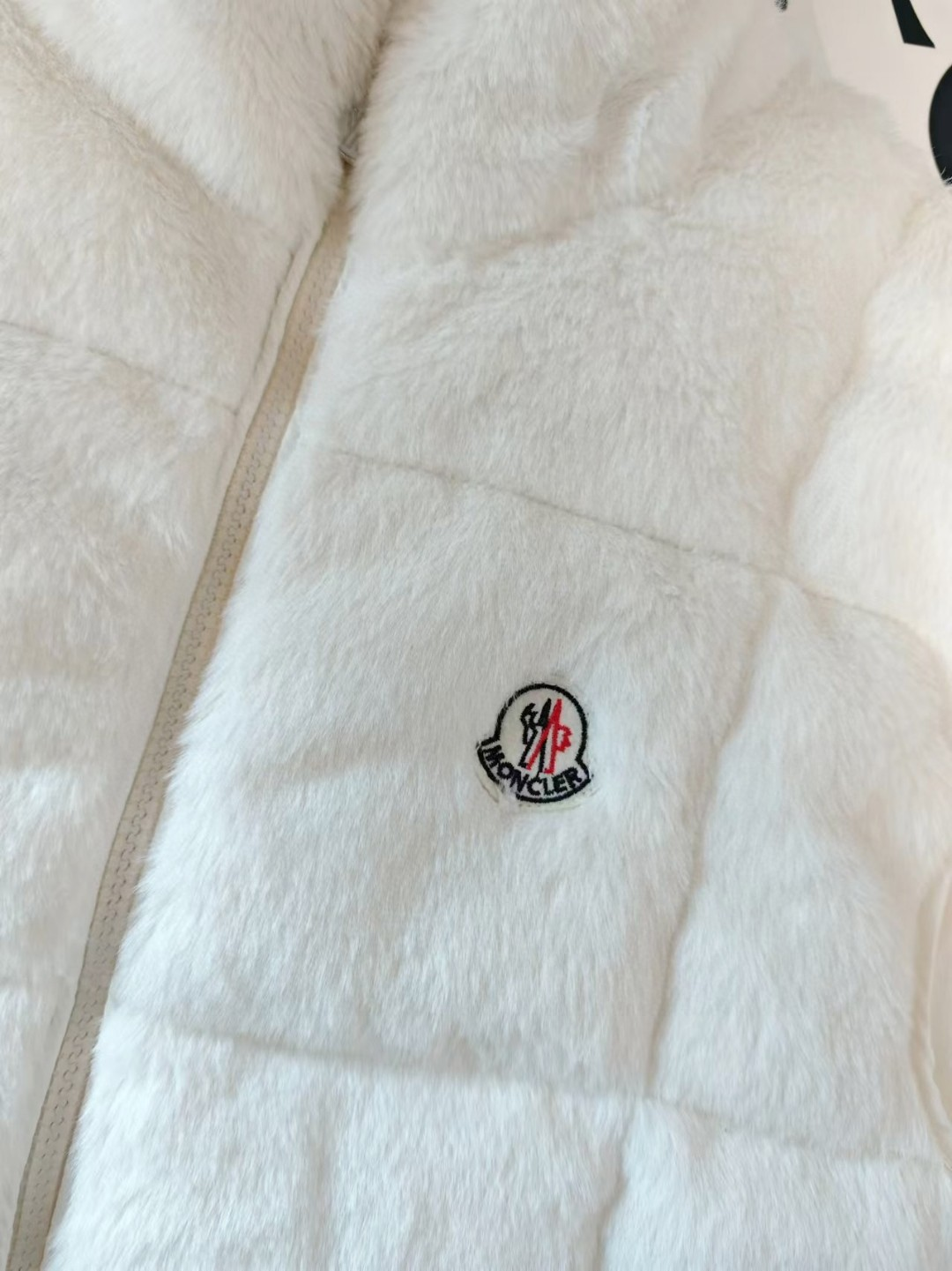 【MONCLER 公式旗艦店】モンクレール   ダウンベスト 好評に付き再入荷！ 241224