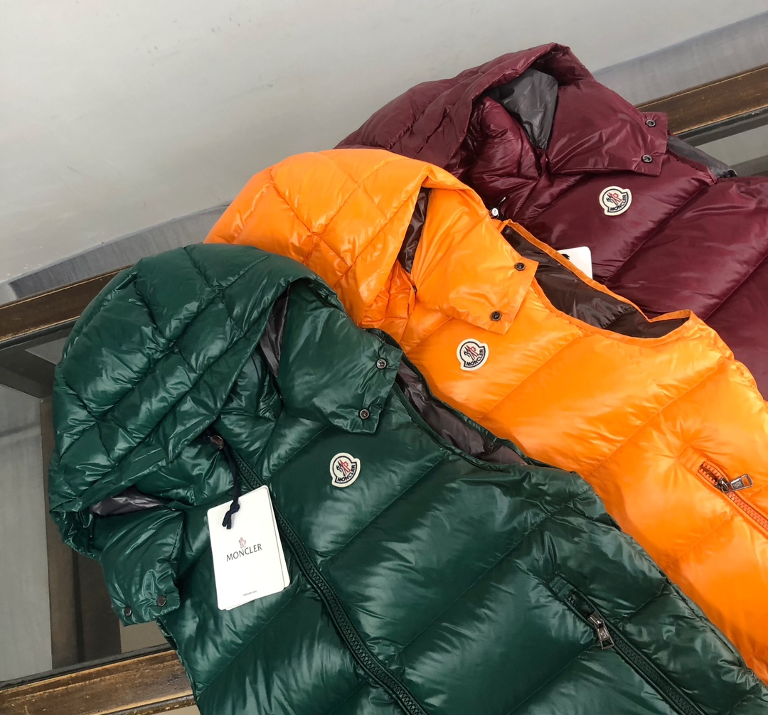 【MONCLER 公式旗艦店】モンクレール  ダウンベスト 好評に付き再入荷！ 241224