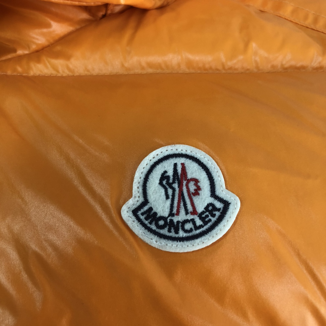 【MONCLER 公式旗艦店】モンクレール  ダウンベスト 好評に付き再入荷！ 241224