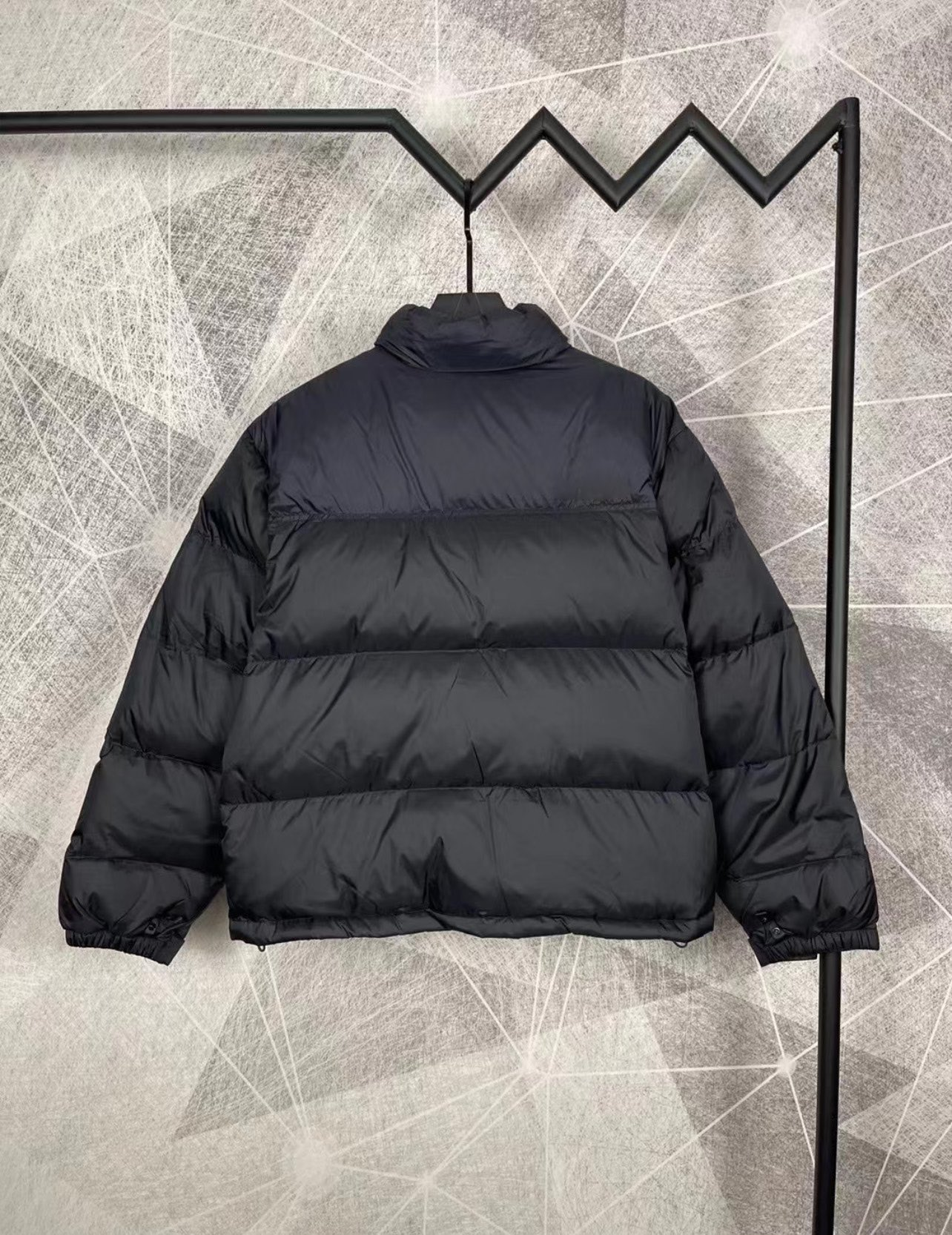 【NIKE  公式旗艦店】ナイキ ダウンジャケット ご好評に付き再入荷！ 241225