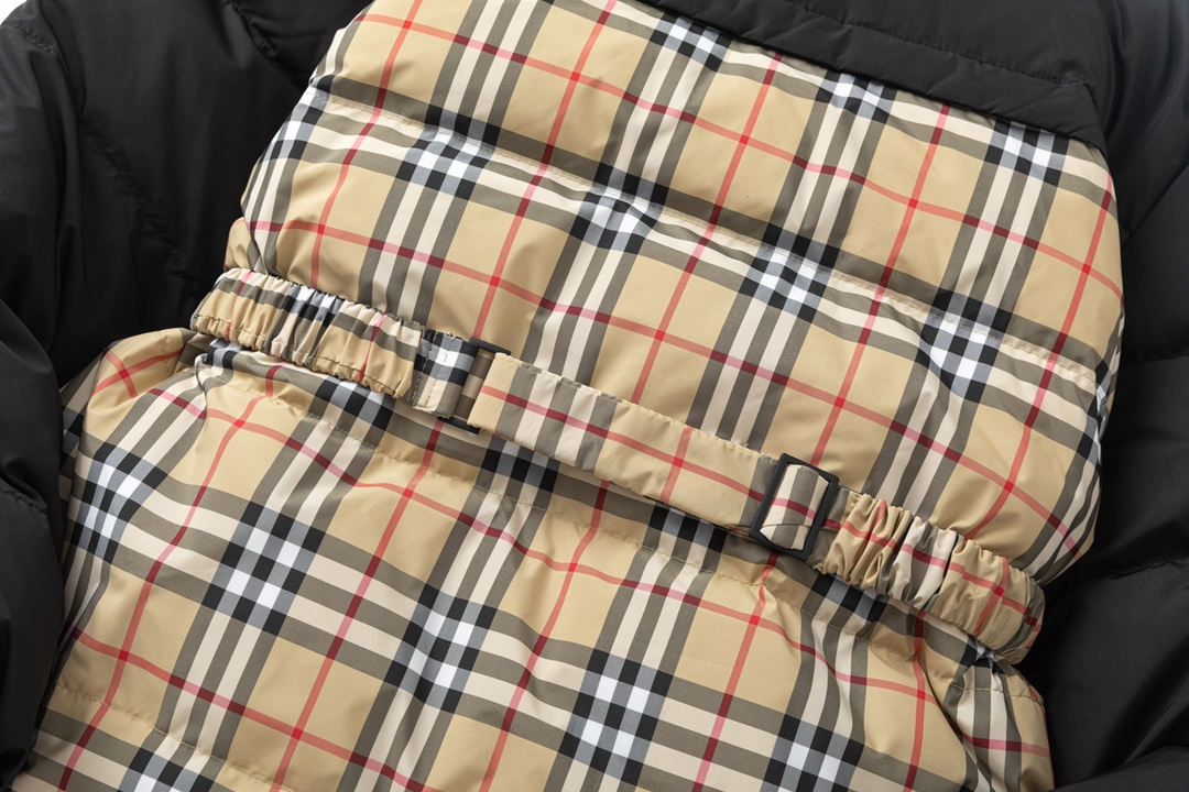 【BURBERRY  公式旗艦店】バーバリー   ダウンジャケット ご好評に付き再入荷！241226