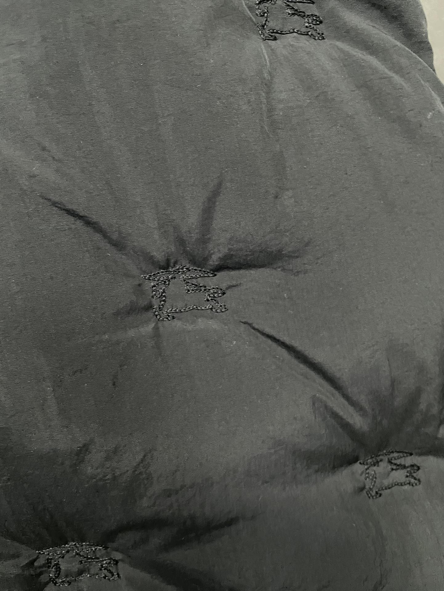 【BURBERRY  公式旗艦店】バーバリー  ダウンジャケット ご好評に付き再入荷！241226