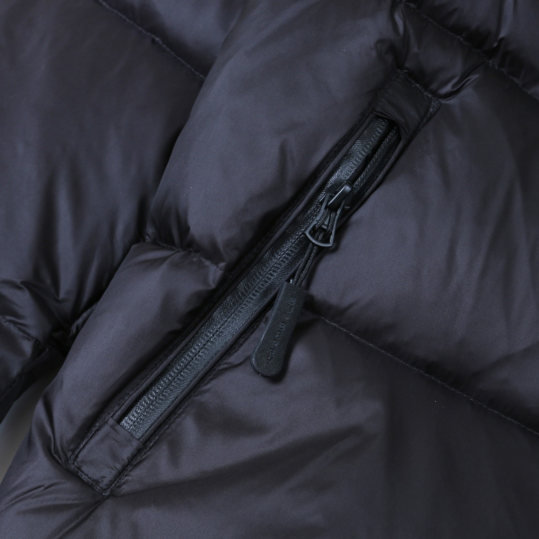 【BURBERRY  公式旗艦店】バーバリー  ダウンジャケット ご好評に付き再入荷！241226