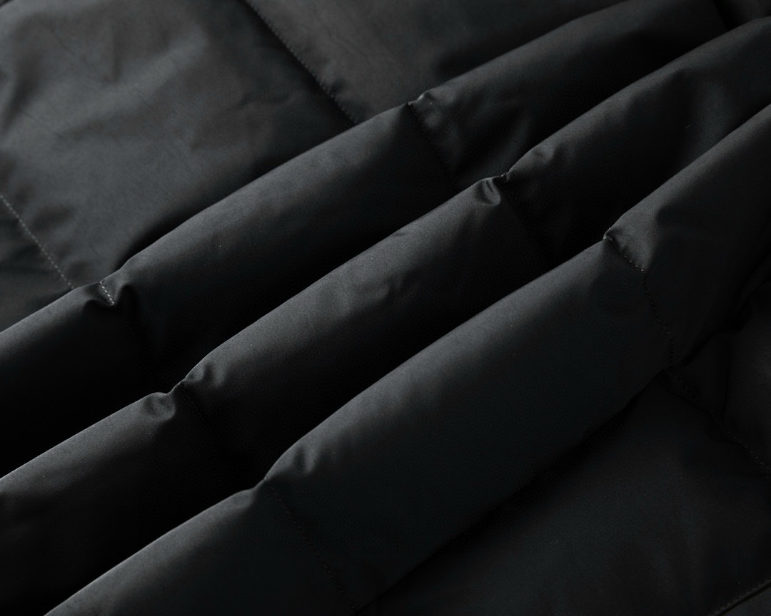 【BURBERRY  公式旗艦店】バーバリー  ダウンジャケット ご好評に付き再入荷！241226