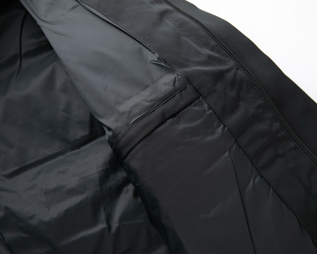 【BURBERRY  公式旗艦店】バーバリー  ダウンジャケット ご好評に付き再入荷！241226