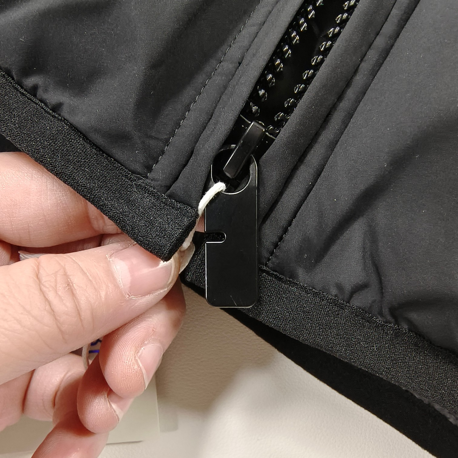 【BURBERRY  公式旗艦店】バーバリー  ダウンジャケット ご好評に付き再入荷！241226