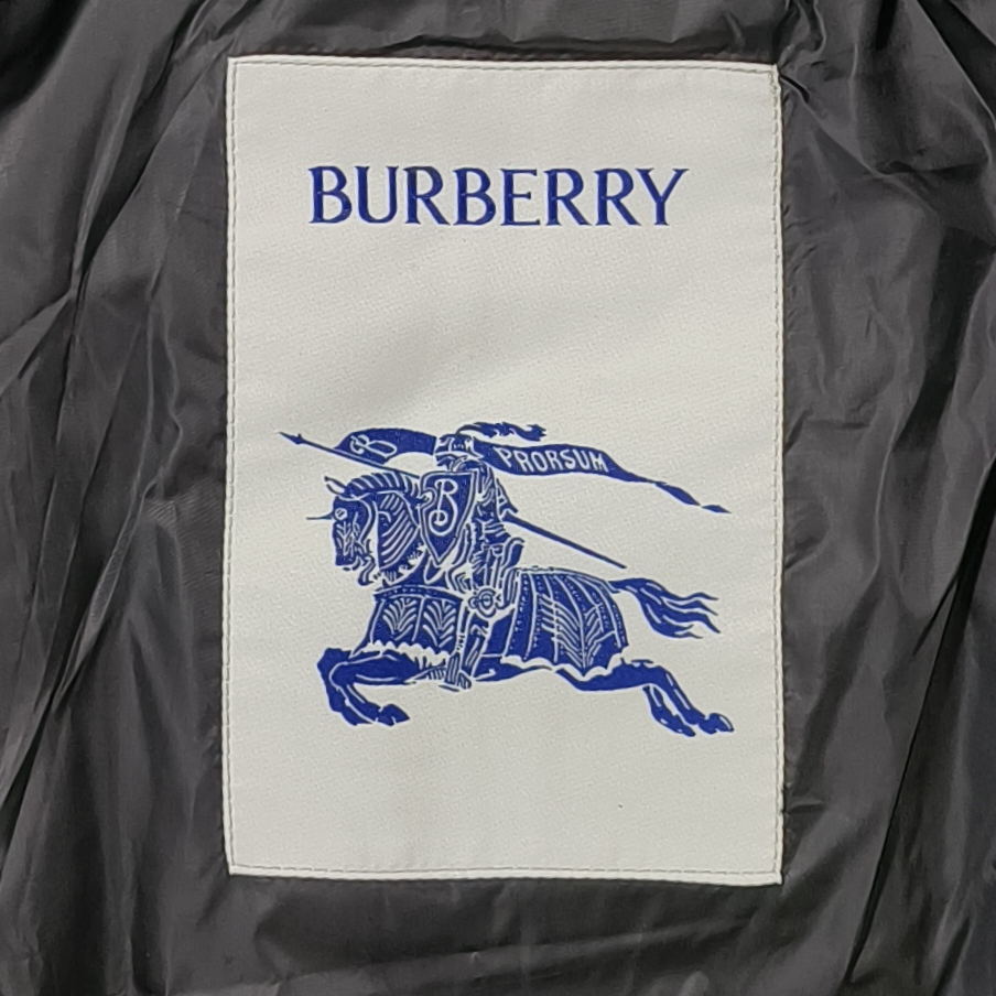 【BURBERRY  公式旗艦店】バーバリー  ダウンジャケット ご好評に付き再入荷！241226