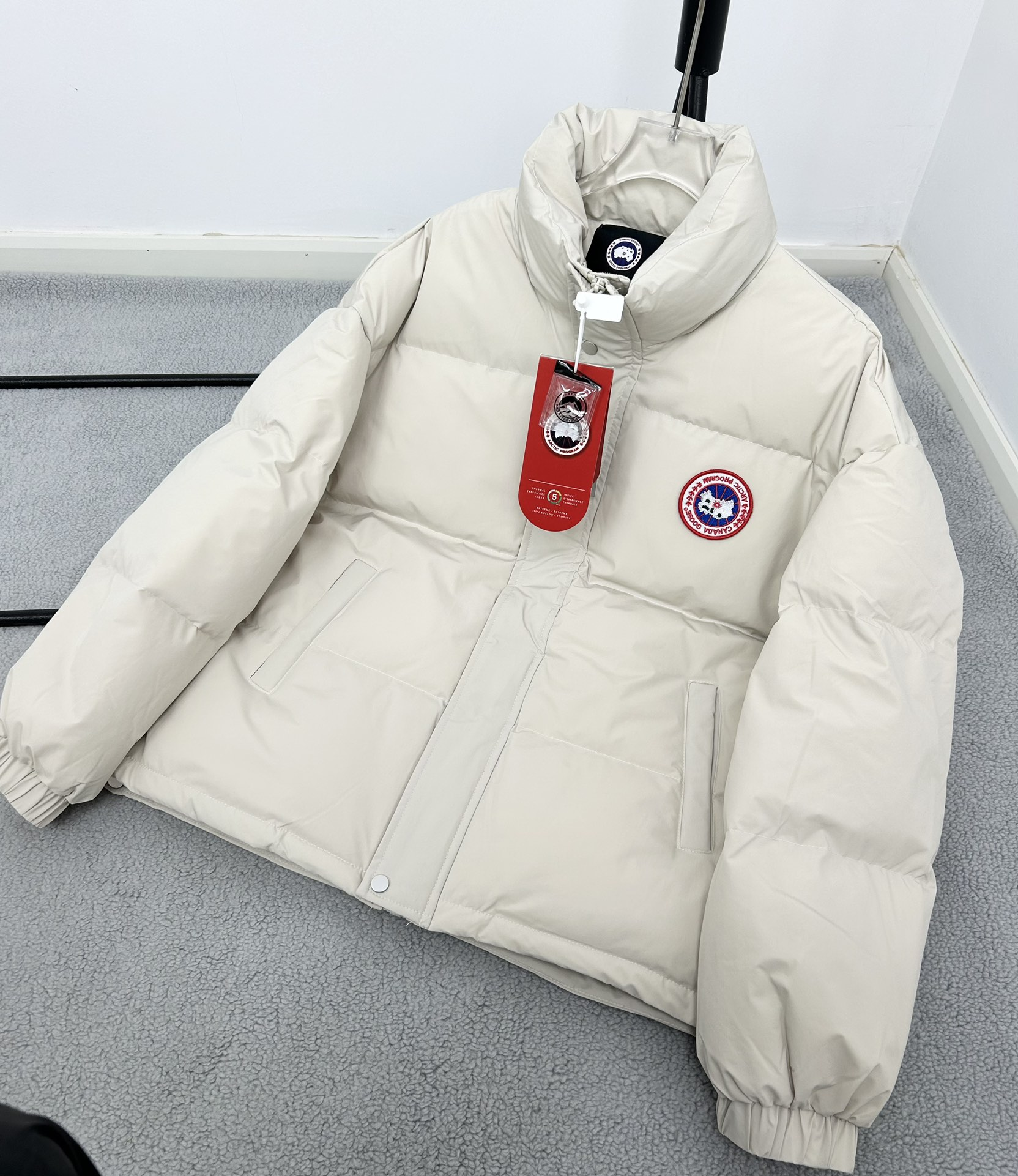 【Canada Goose  公式旗艦店】 カナダグース  ダウンジャケット ご好評に付き再入荷！241227